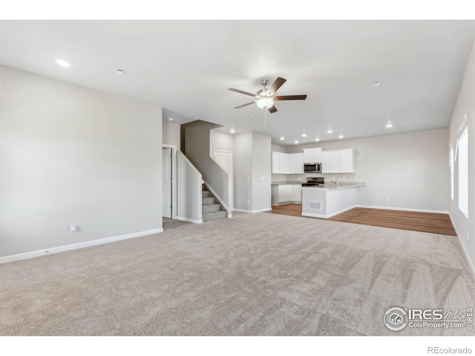 MLS Image #3 for 137  robin road,johnstown, Colorado