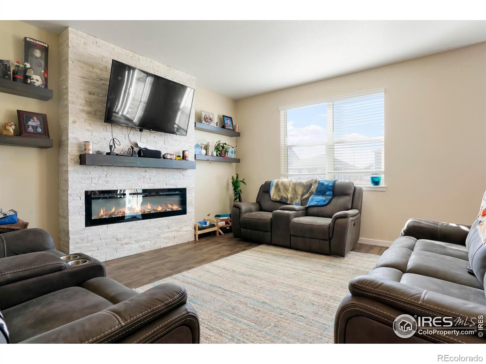 MLS Image #5 for 2372  mountain sky drive,fort lupton, Colorado