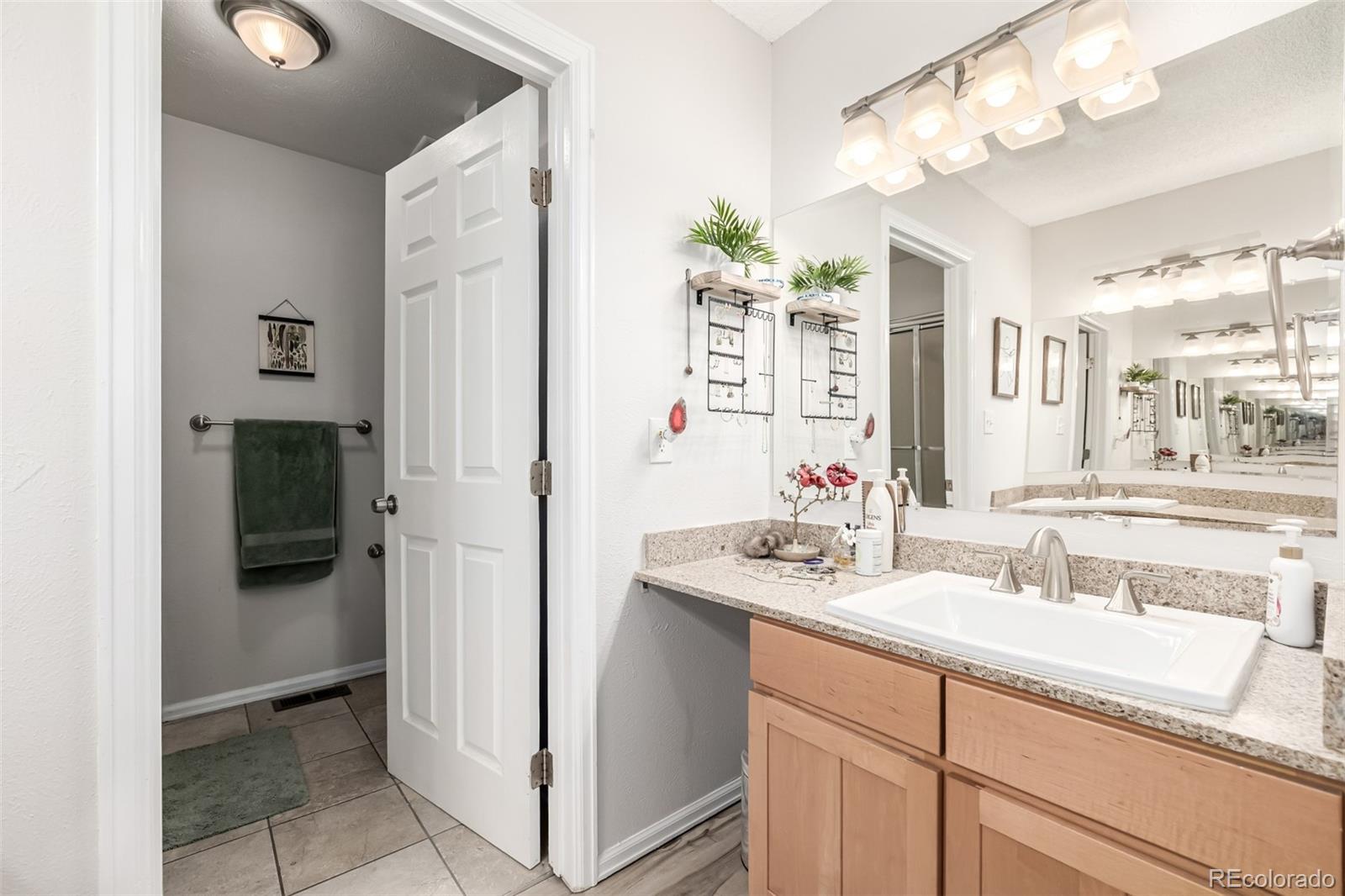 MLS Image #14 for 10290 w jewell avenue b,lakewood, Colorado