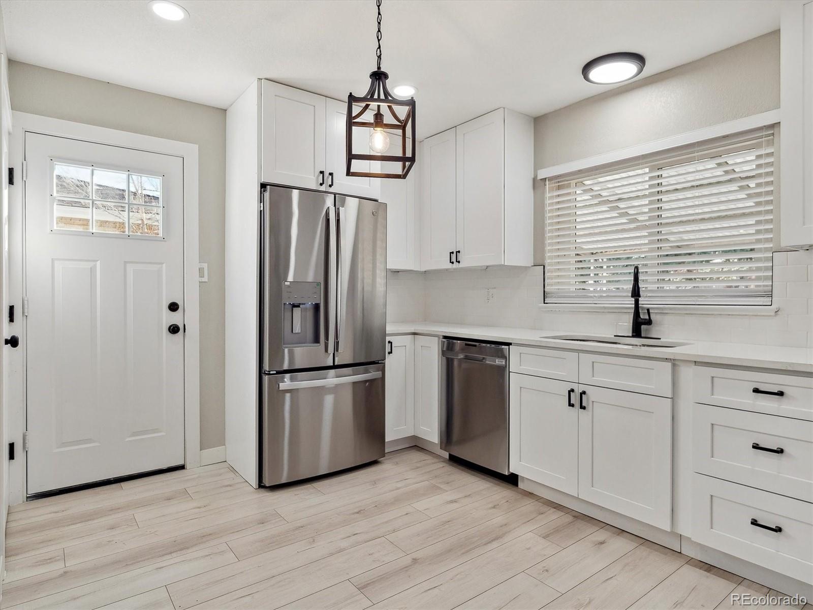 MLS Image #2 for 1475 s eaton street,lakewood, Colorado