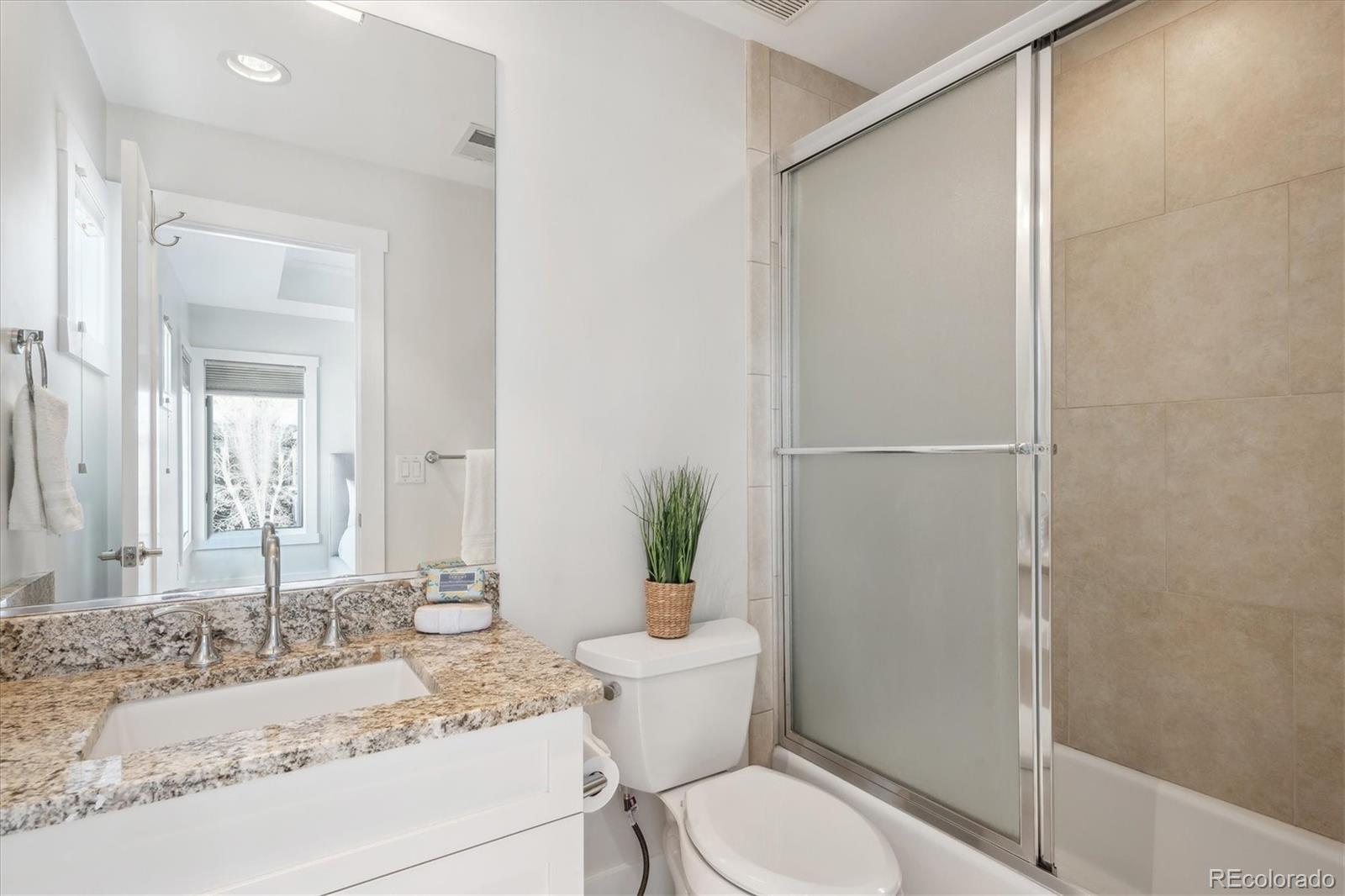 MLS Image #25 for 230  hudson street,denver, Colorado