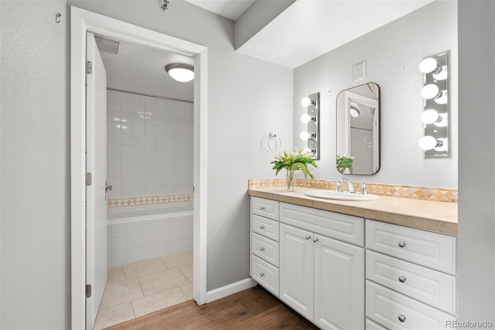 MLS Image #12 for 350  detroit street 107,denver, Colorado