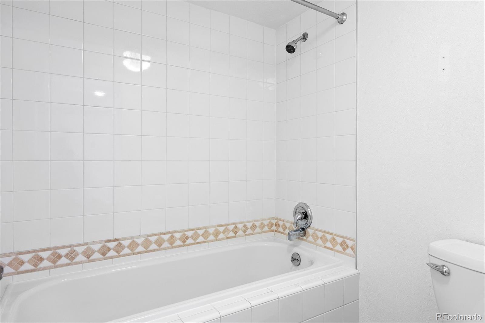 MLS Image #15 for 350  detroit street 107,denver, Colorado