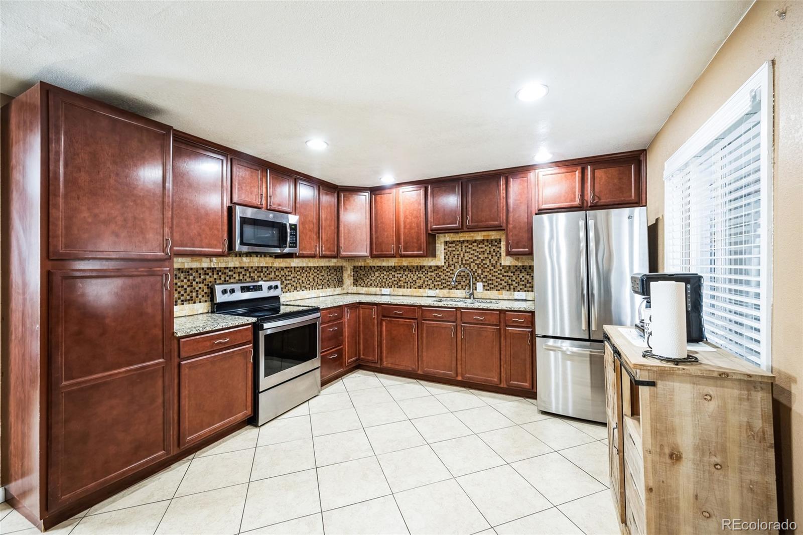 MLS Image #3 for 1930  altura boulevard,aurora, Colorado