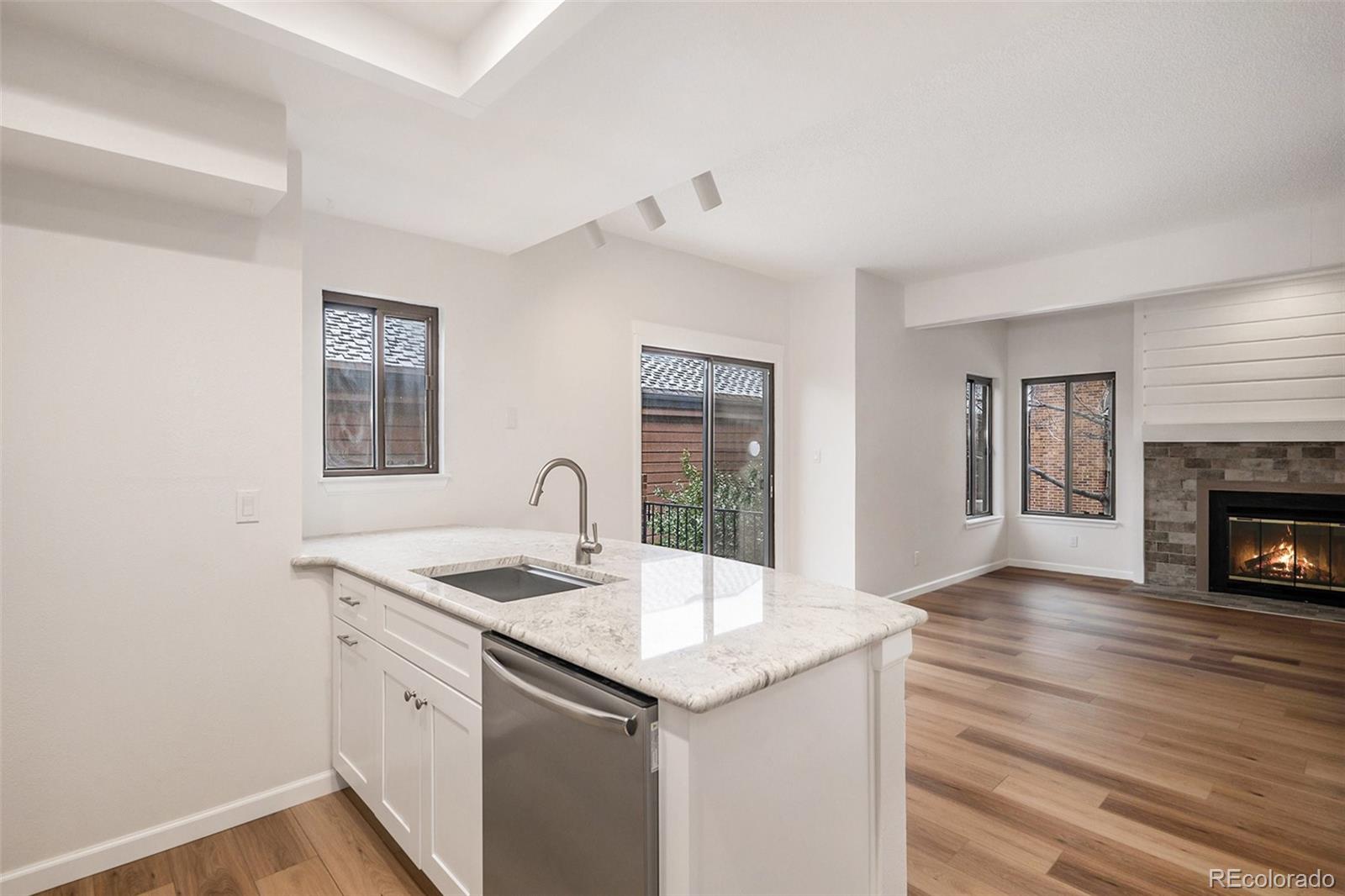 MLS Image #14 for 2685 s dayton way,denver, Colorado