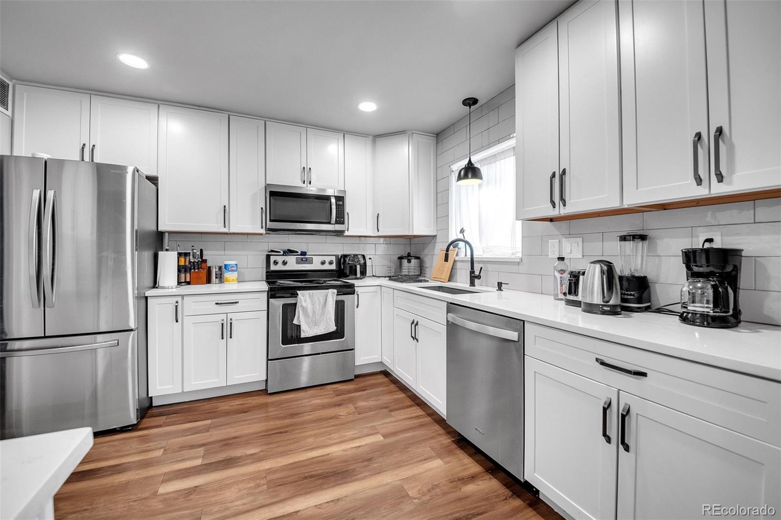 MLS Image #1 for 840  tucson street,aurora, Colorado