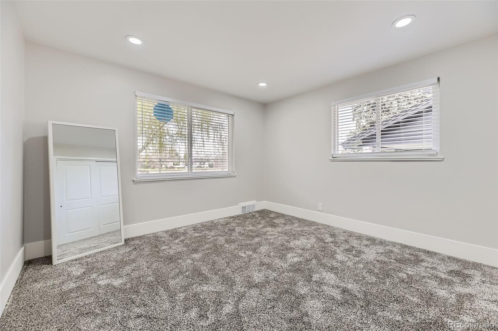 MLS Image #18 for 2930 n monaco parkway,denver, Colorado