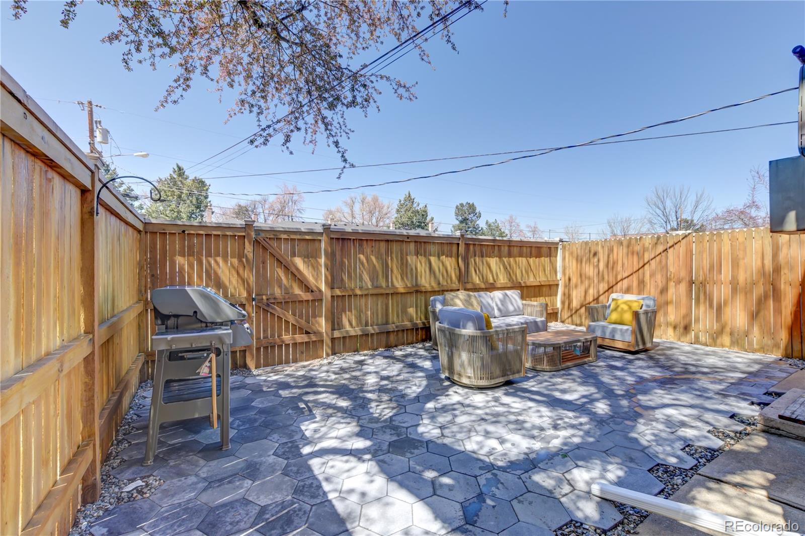 MLS Image #11 for 1245  leyden street,denver, Colorado