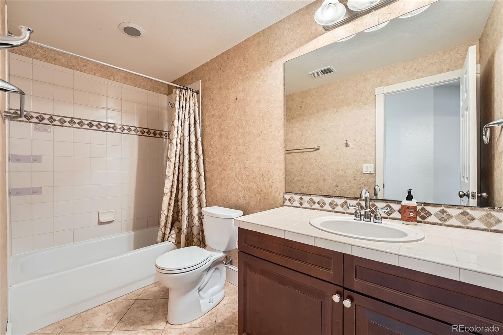MLS Image #18 for 1260 s duquesne circle,aurora, Colorado