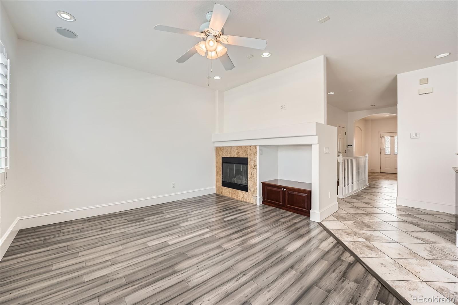 MLS Image #4 for 1260 s duquesne circle,aurora, Colorado
