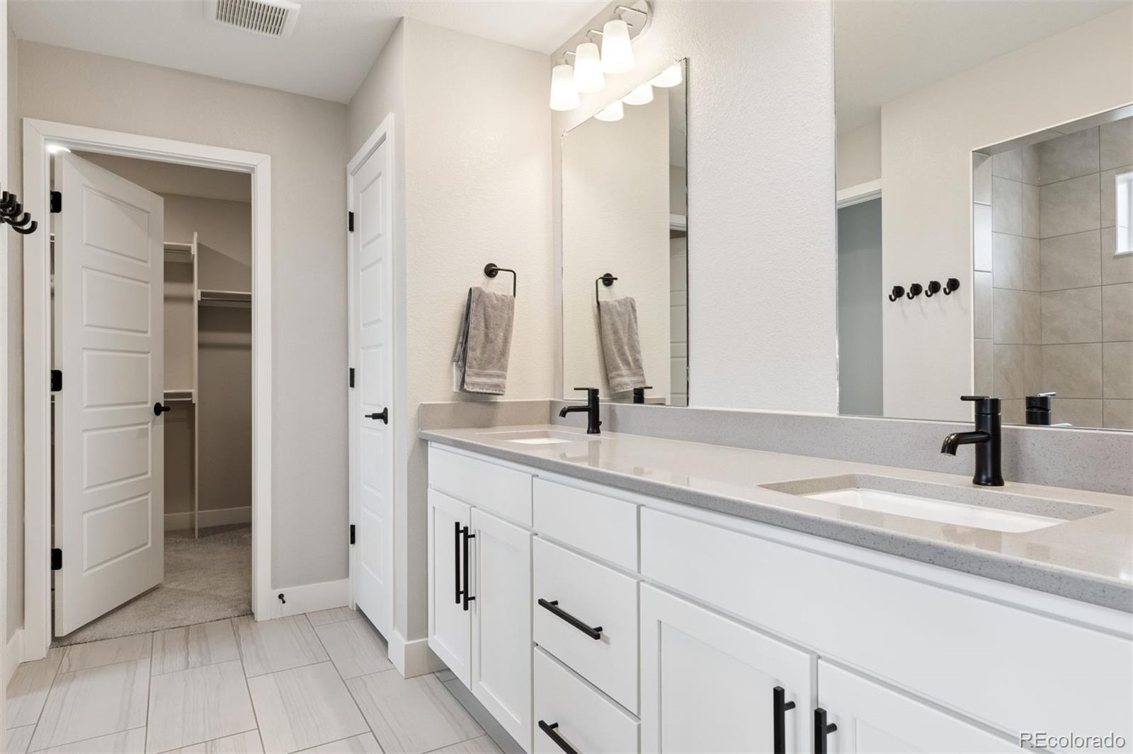 MLS Image #18 for 22025 e 45th avenue,aurora, Colorado