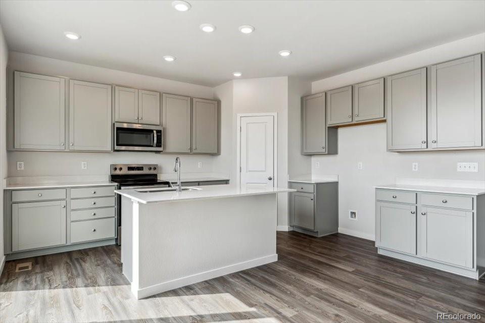 MLS Image #5 for 14378  heritage drive,mead, Colorado