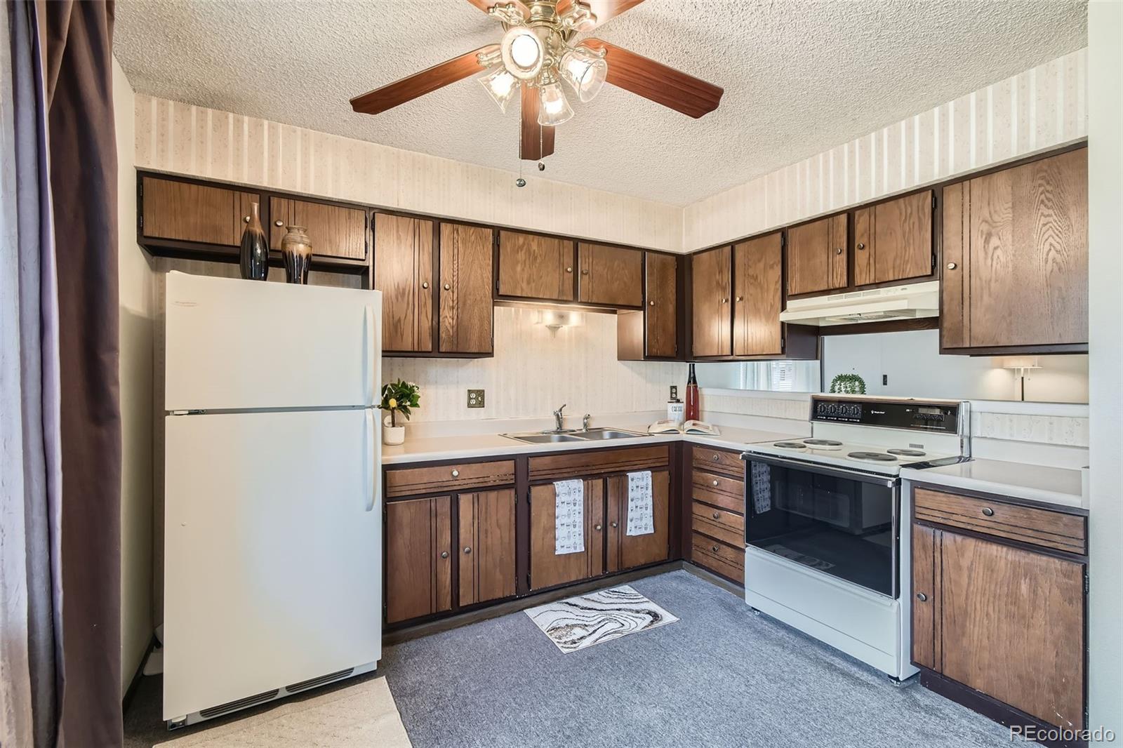 MLS Image #15 for 940  coronado parkway,denver, Colorado