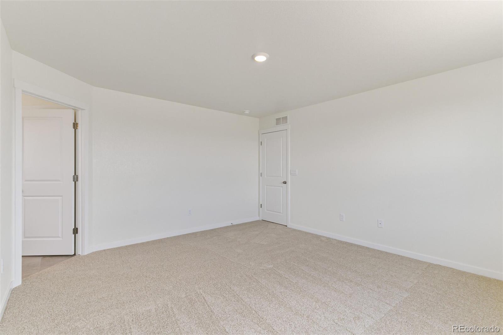 MLS Image #20 for 9886  ceylon court,commerce city, Colorado