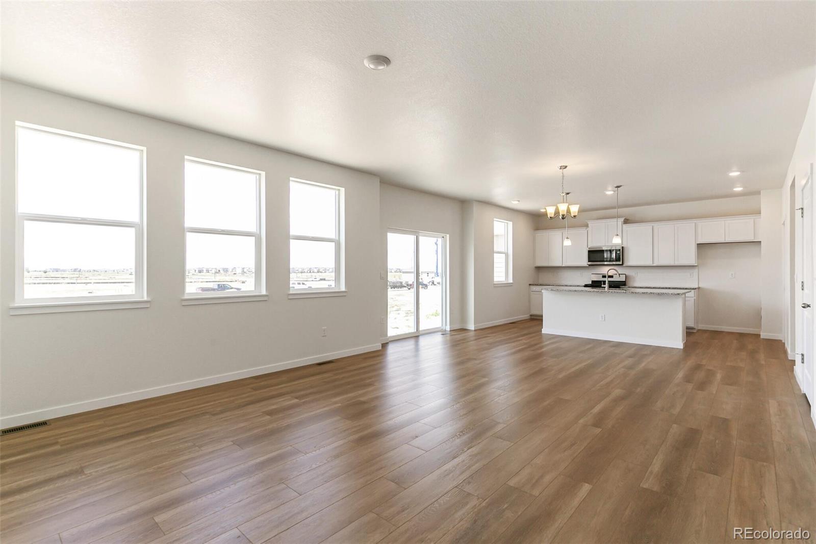 MLS Image #5 for 9886  ceylon court,commerce city, Colorado