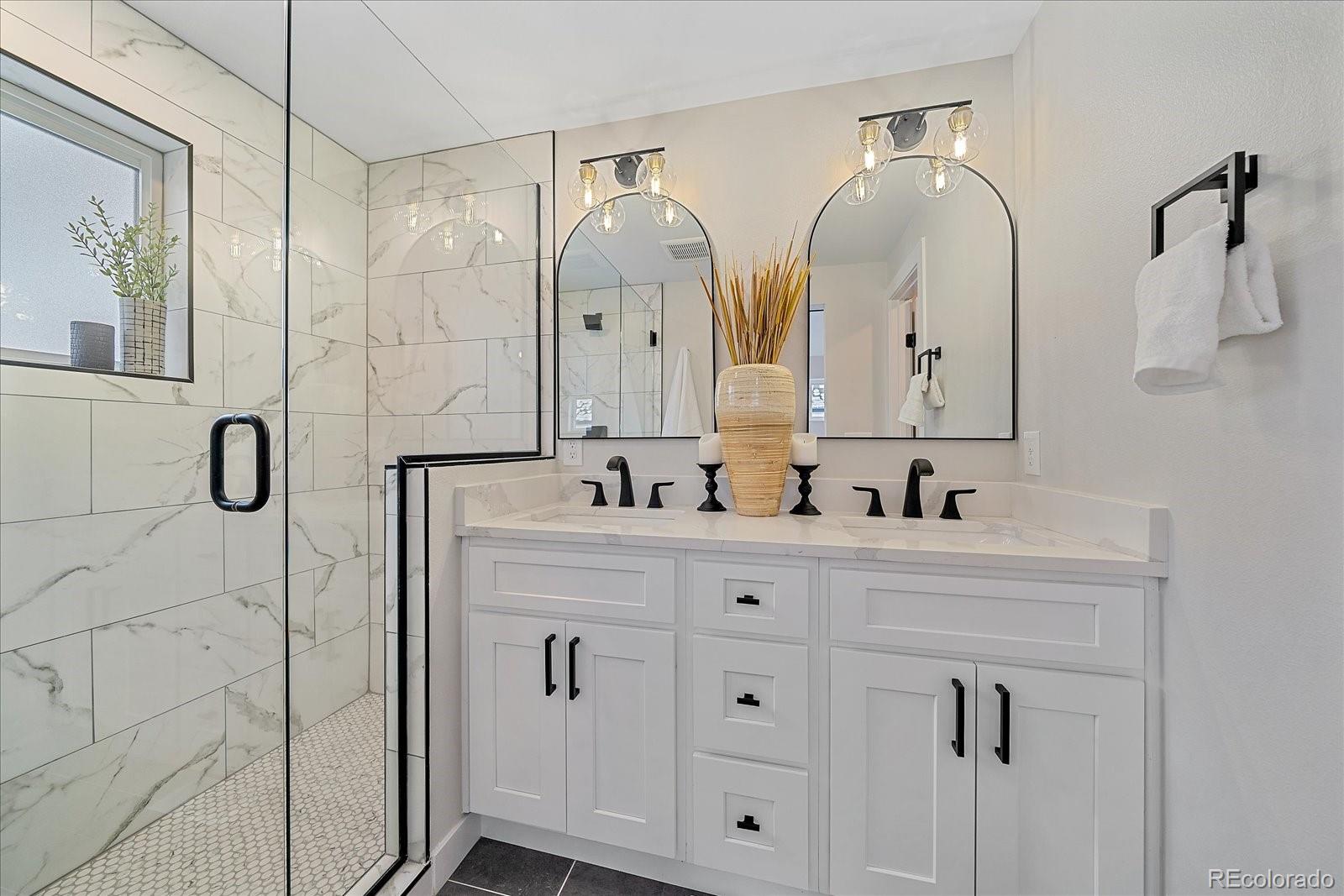 MLS Image #18 for 2430  ames street,edgewater, Colorado