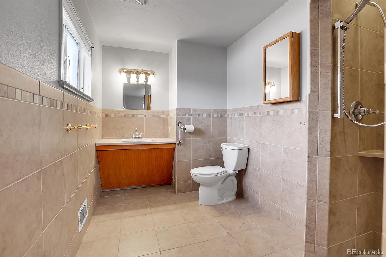MLS Image #14 for 375  kohl street,broomfield, Colorado