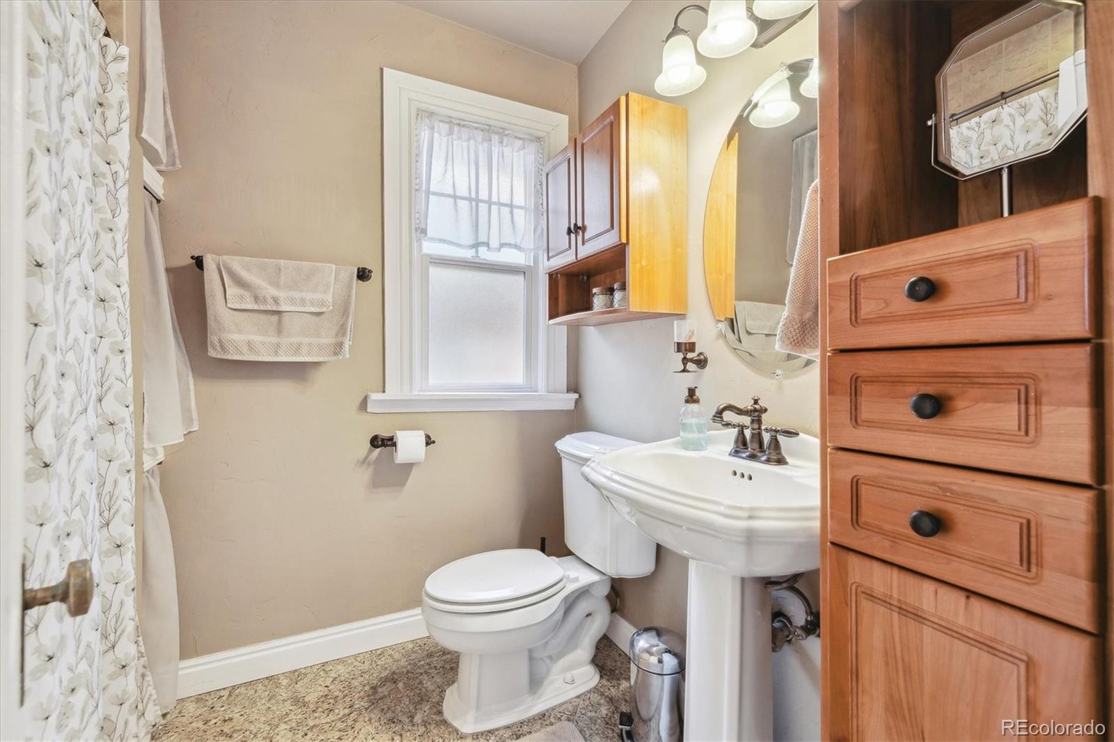 MLS Image #24 for 263 n logan street,denver, Colorado