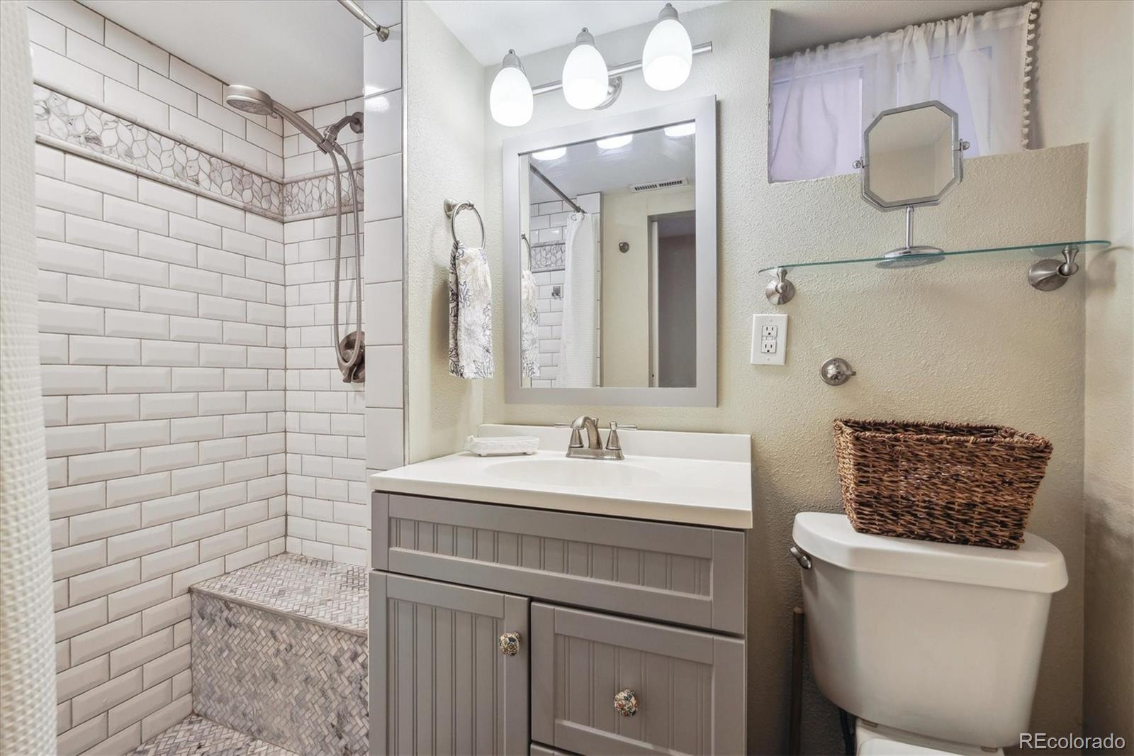 MLS Image #27 for 263 n logan street,denver, Colorado