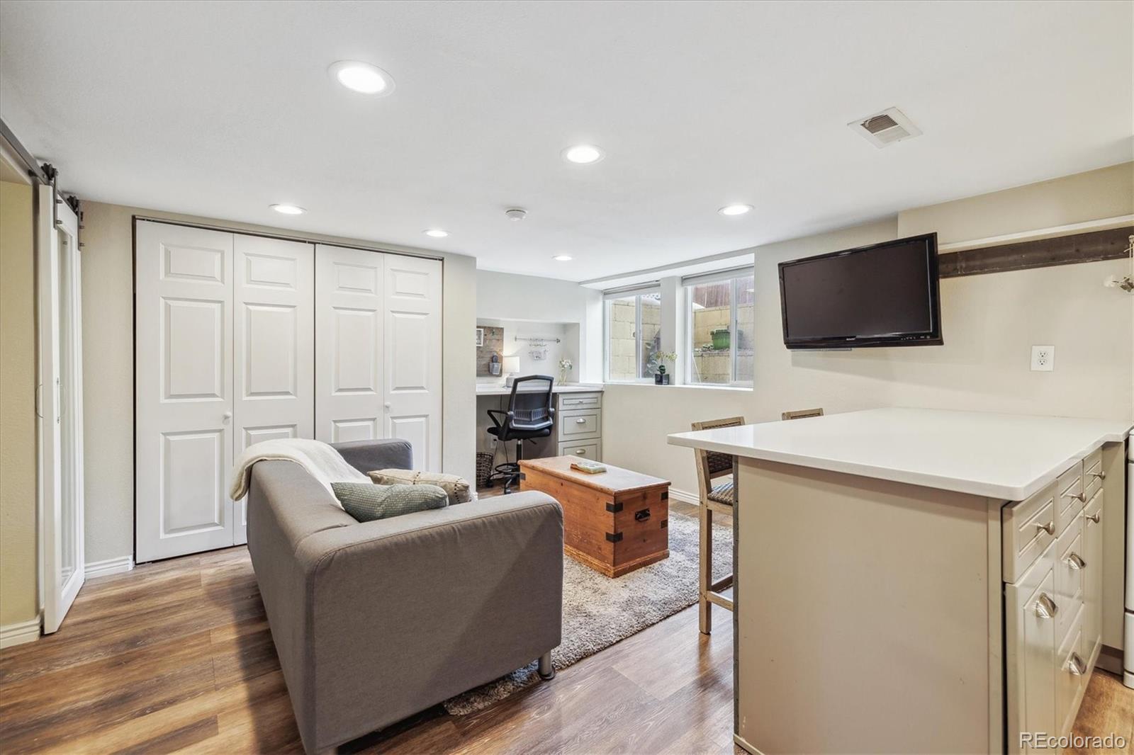 MLS Image #30 for 263 n logan street,denver, Colorado
