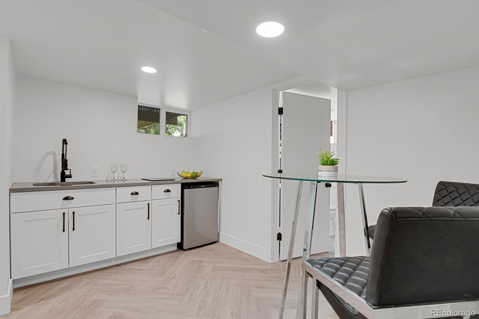 MLS Image #18 for 1455  hudson street,denver, Colorado