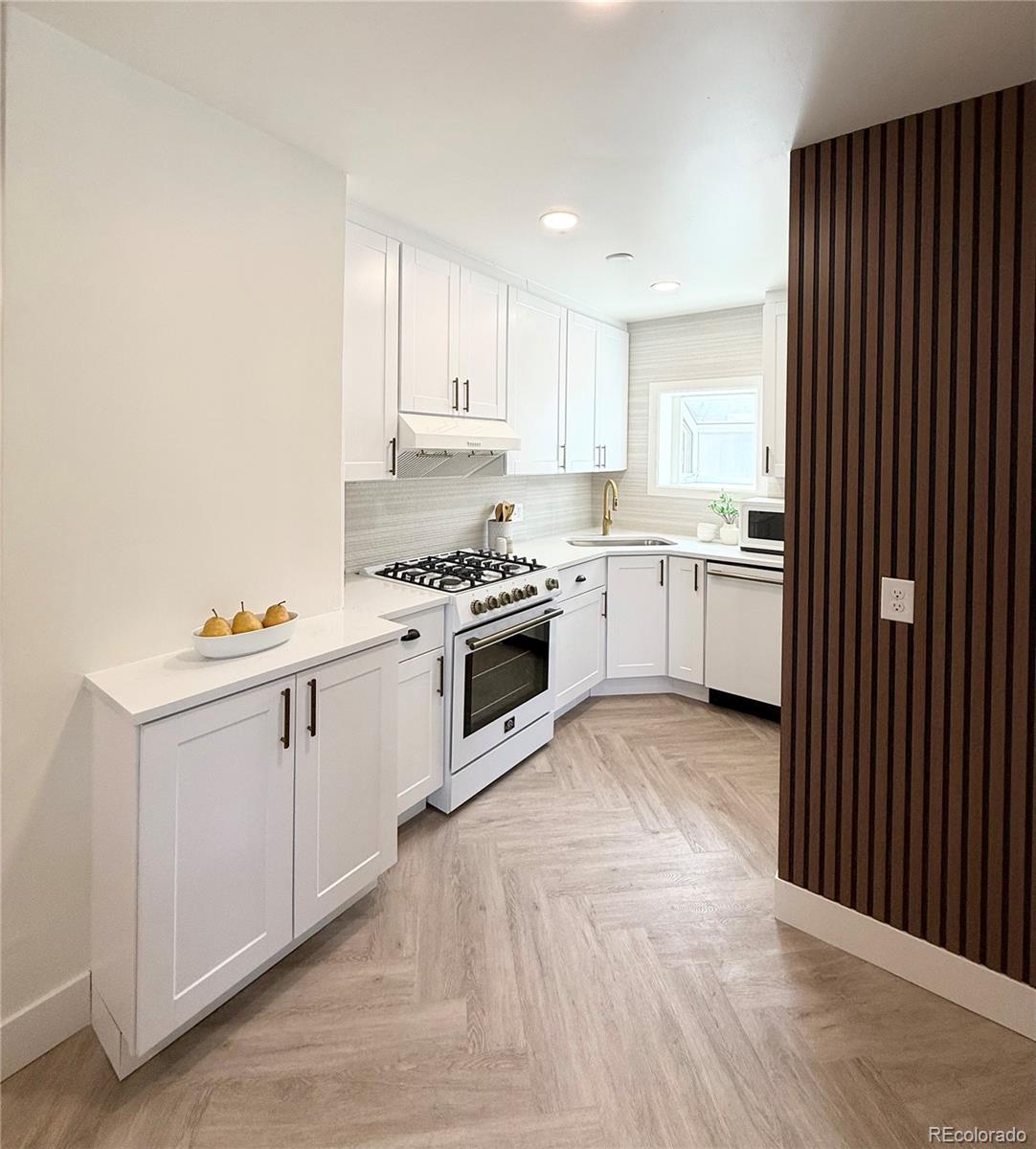 MLS Image #46 for 1455  hudson street,denver, Colorado