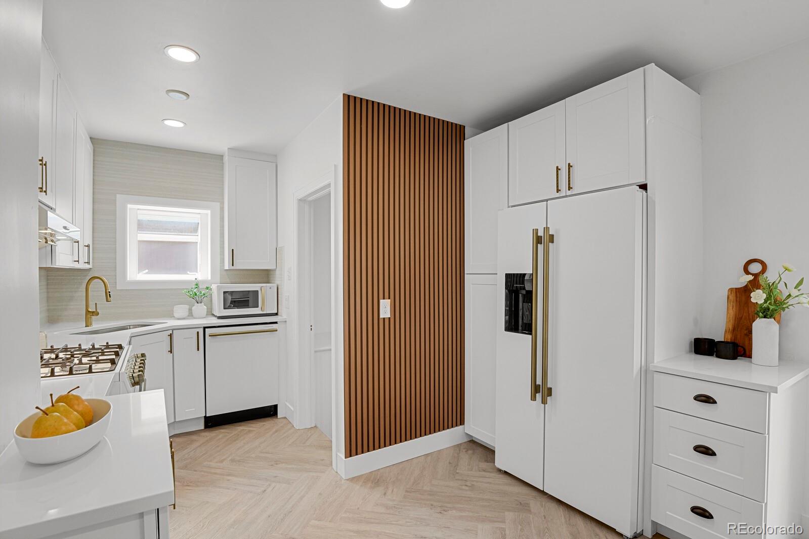 MLS Image #8 for 1455  hudson street,denver, Colorado