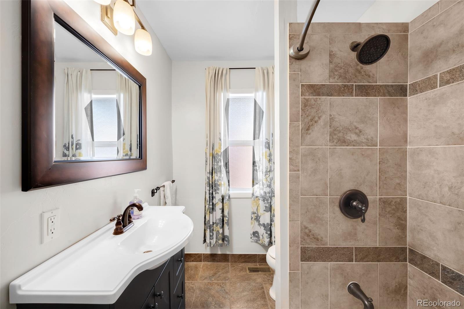 MLS Image #14 for 4121 w 49th avenue,denver, Colorado