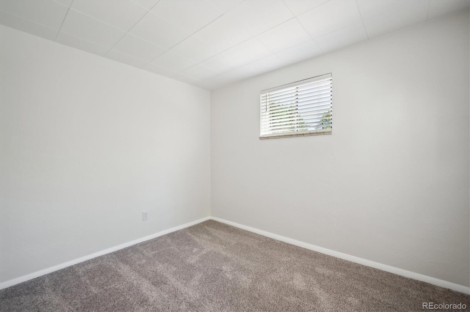 MLS Image #8 for 5549 s greenwood street,littleton, Colorado