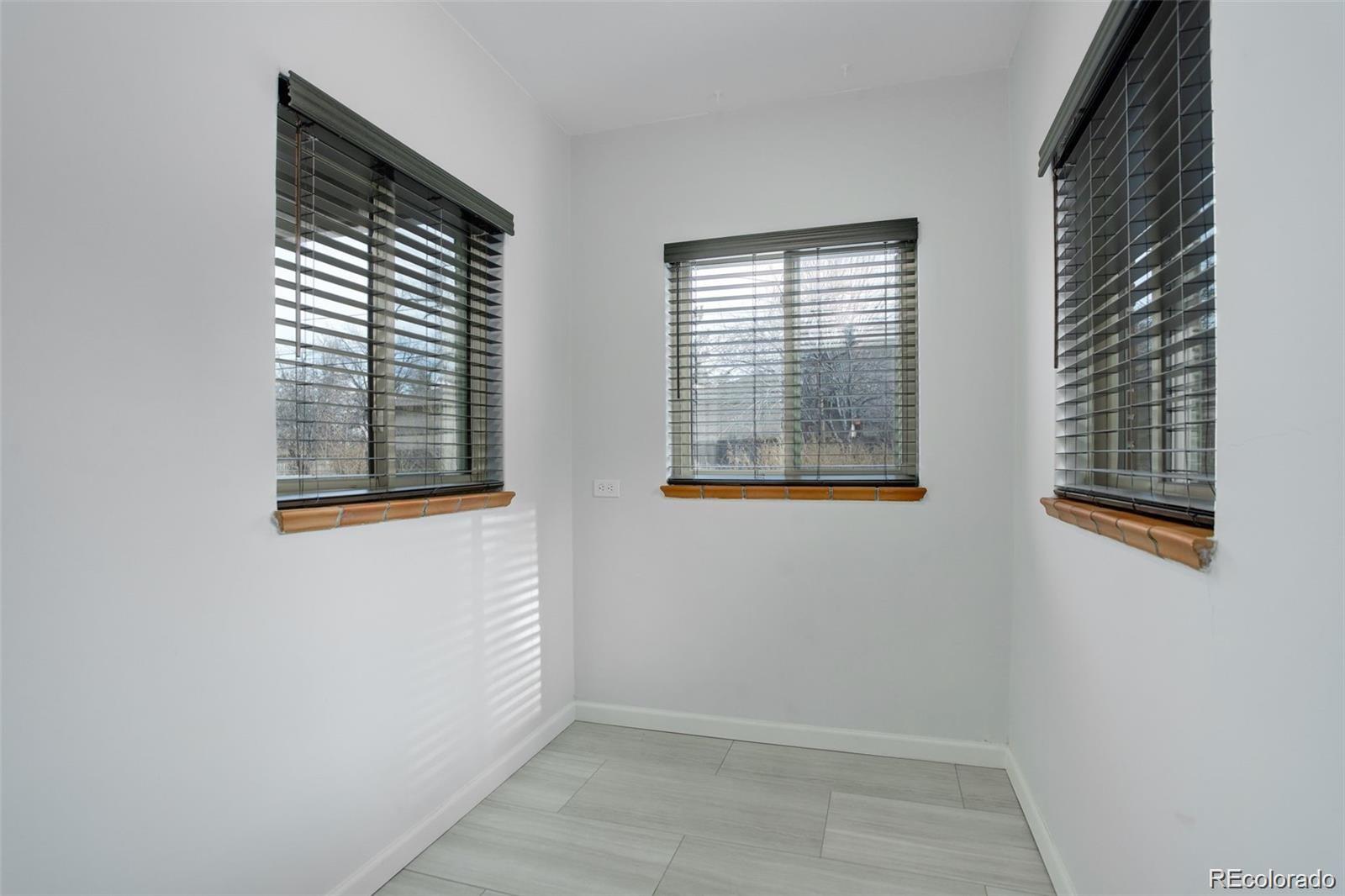 MLS Image #10 for 950  jasmine street,denver, Colorado