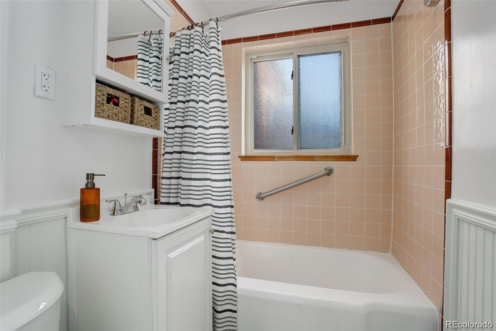 MLS Image #14 for 950  jasmine street,denver, Colorado