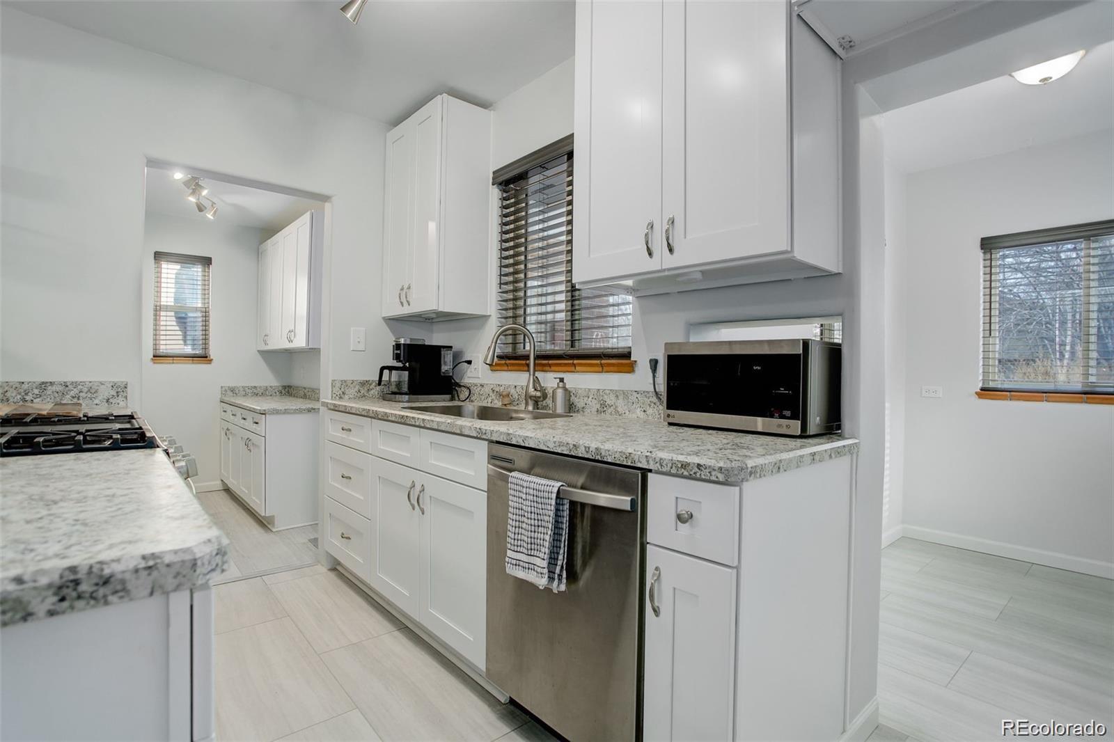 MLS Image #8 for 950  jasmine street,denver, Colorado