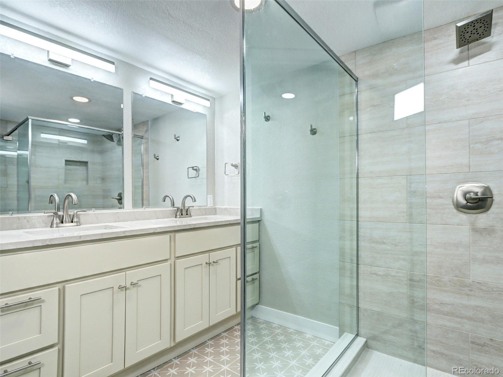 MLS Image #22 for 1378  forest street,denver, Colorado