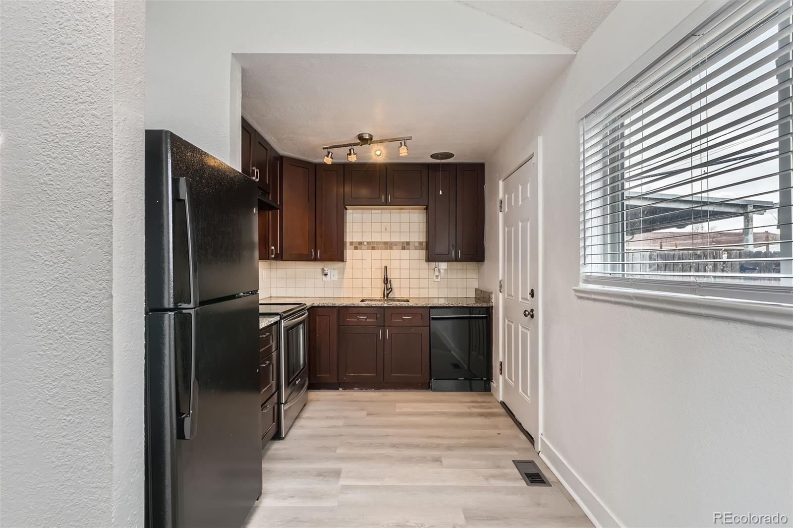 MLS Image #3 for 1533  xenia street,denver, Colorado