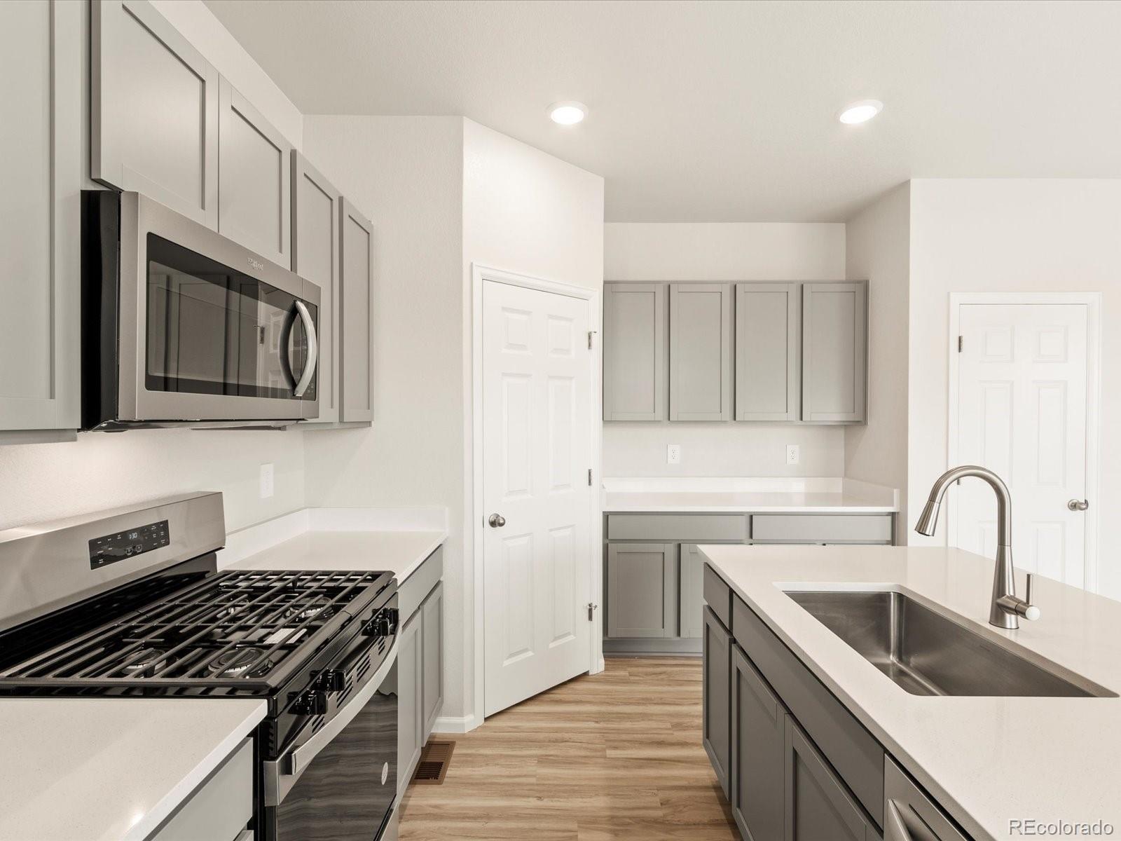 MLS Image #14 for 1133  thunder pass road,severance, Colorado