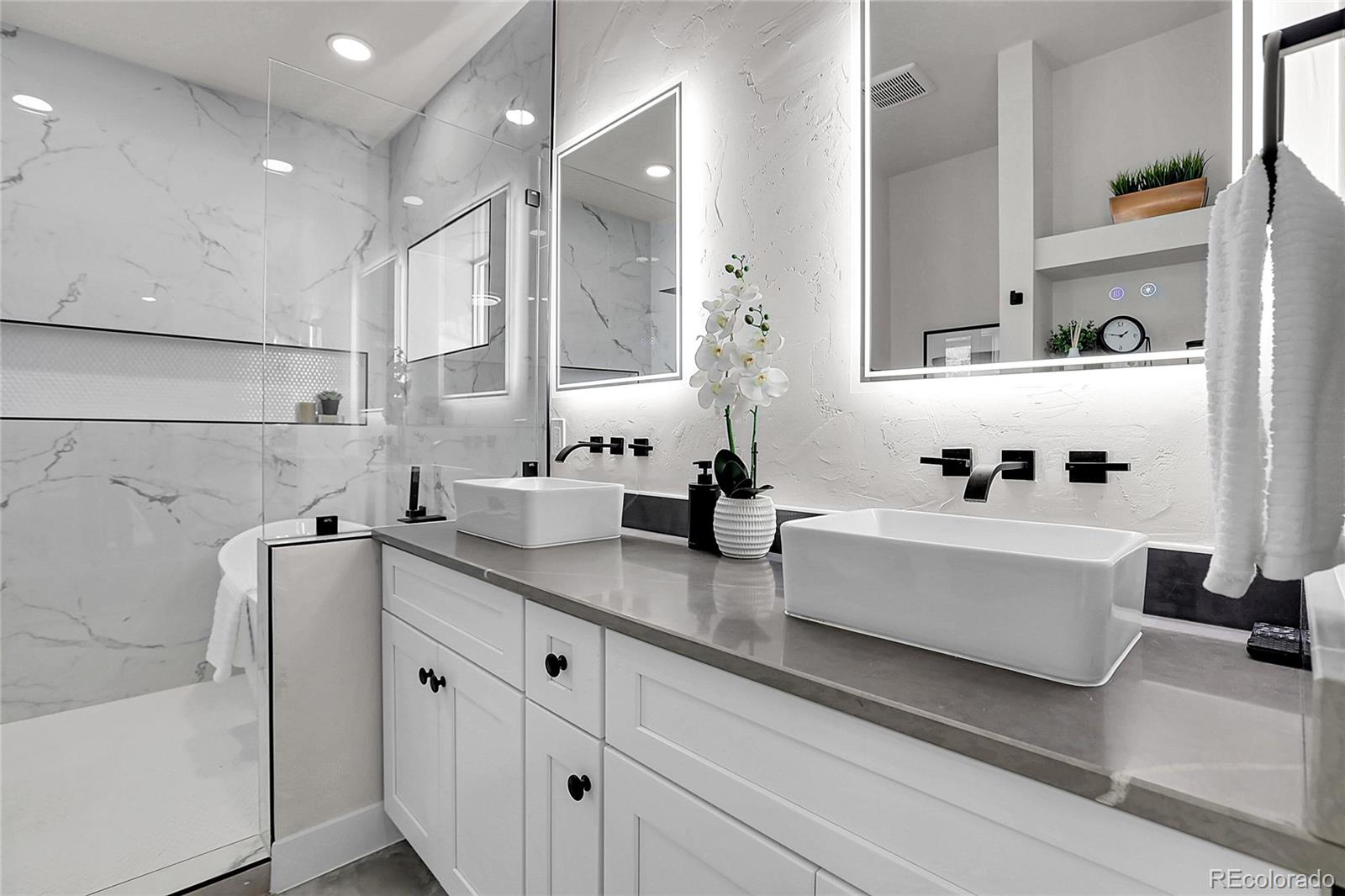 MLS Image #14 for 2827  bellaire street,denver, Colorado