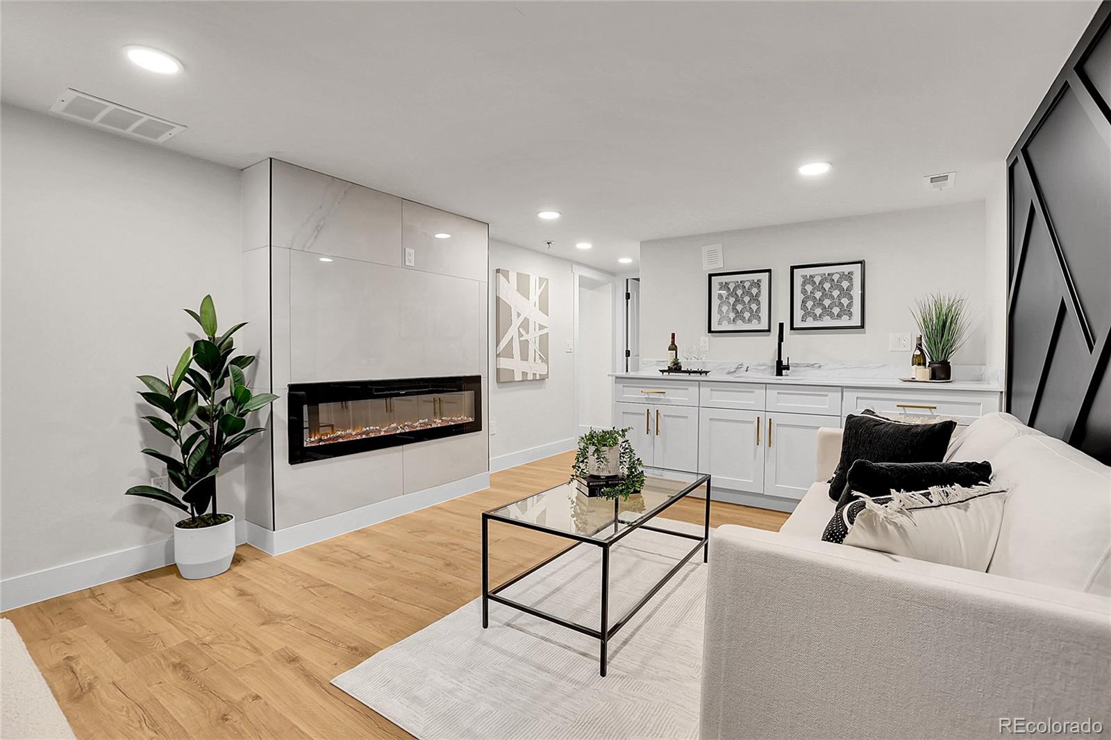 MLS Image #19 for 2827  bellaire street,denver, Colorado