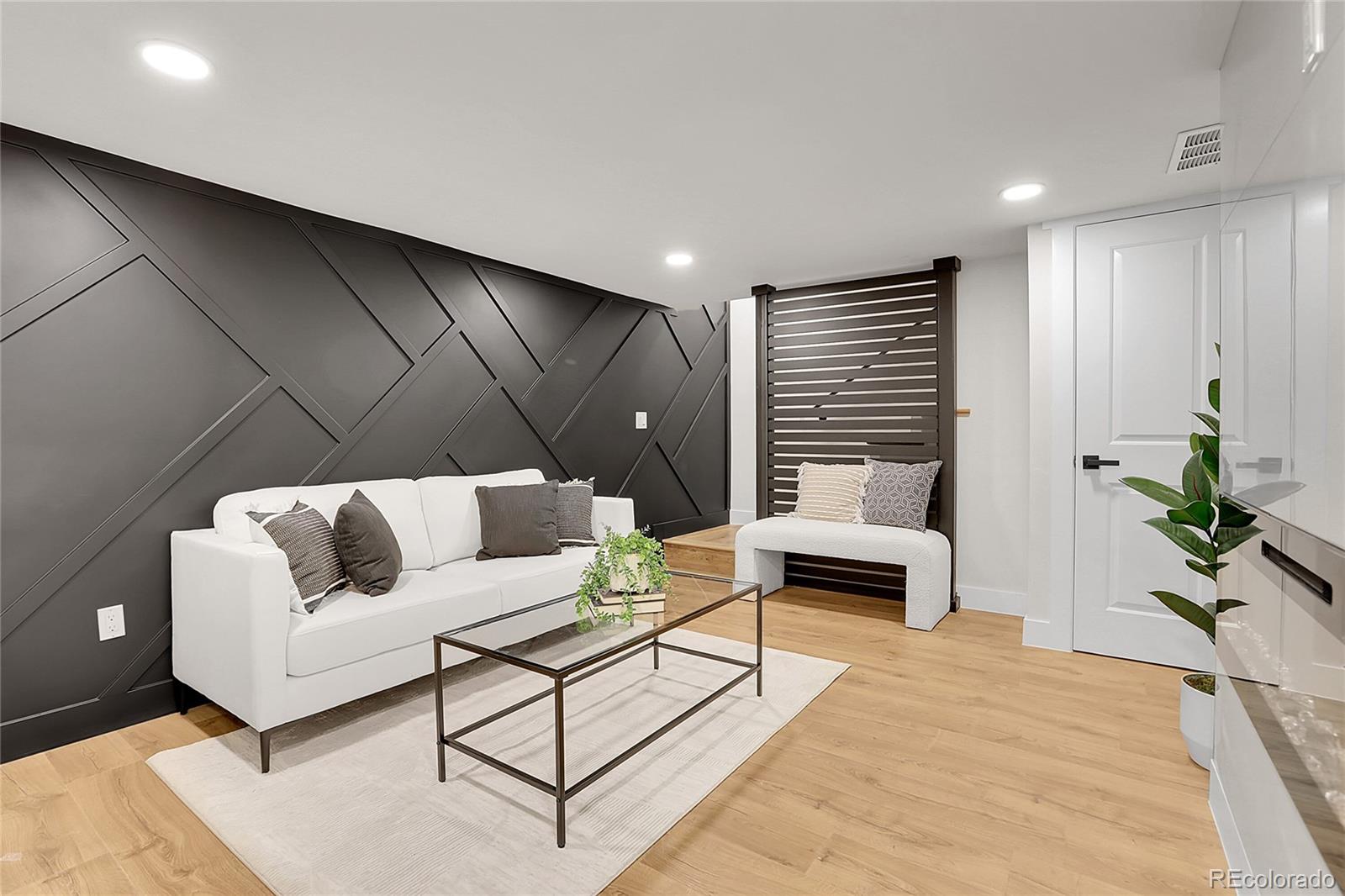 MLS Image #21 for 2827  bellaire street,denver, Colorado