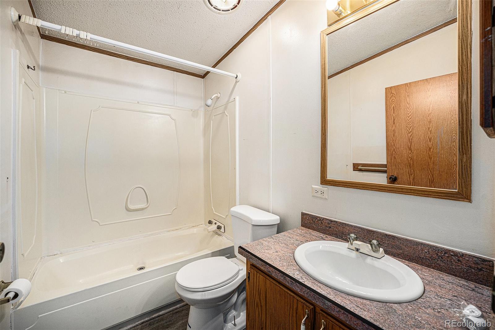 MLS Image #13 for 1683  monroe street,strasburg, Colorado