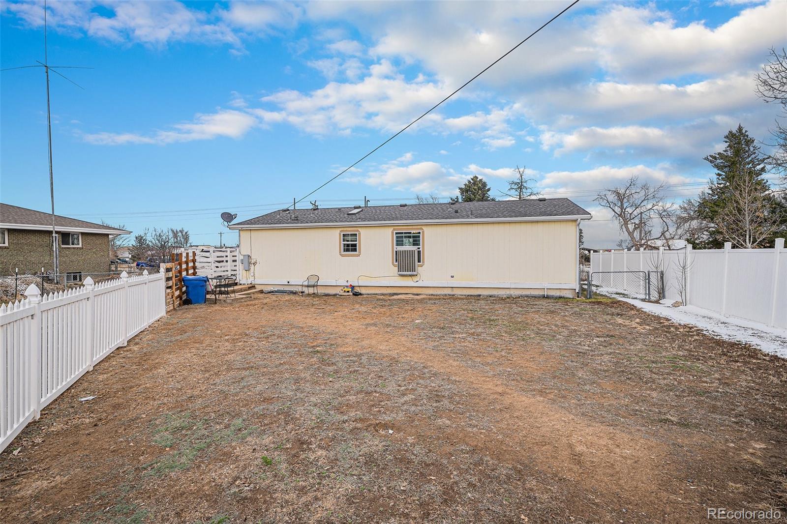 MLS Image #18 for 1683  monroe street,strasburg, Colorado