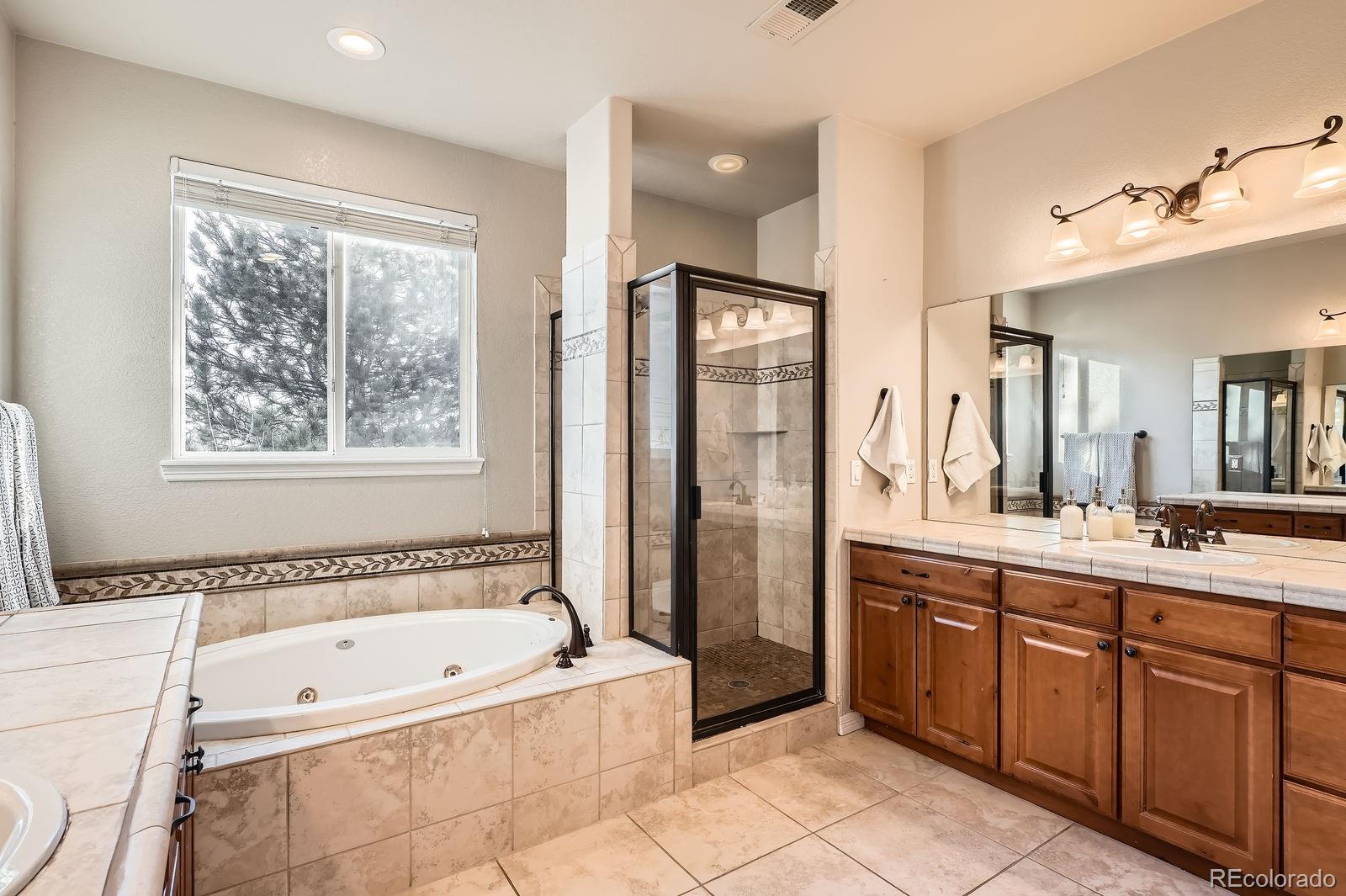 MLS Image #16 for 1710 s poplar street,denver, Colorado