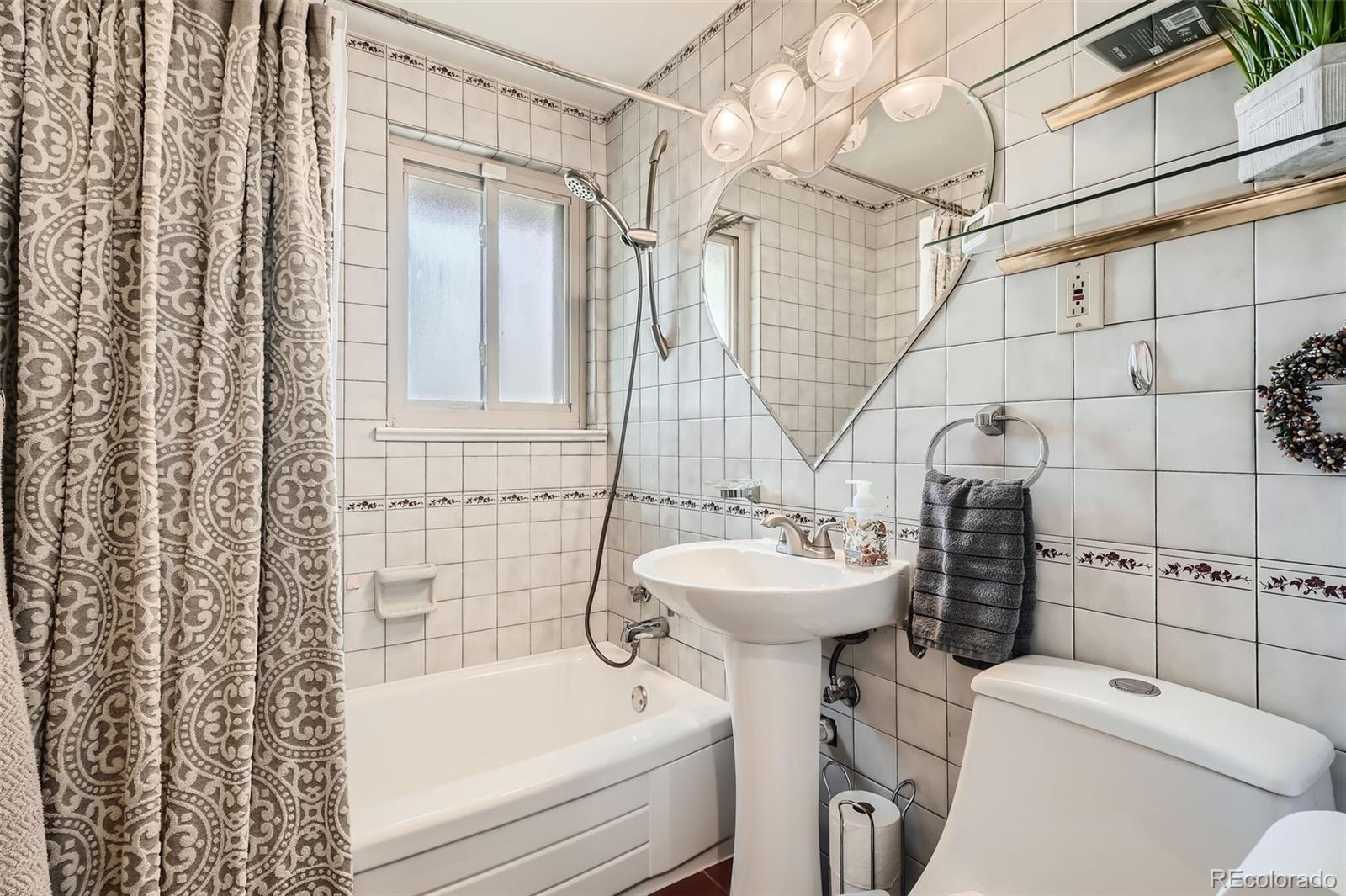 MLS Image #16 for 975 s queen way,lakewood, Colorado