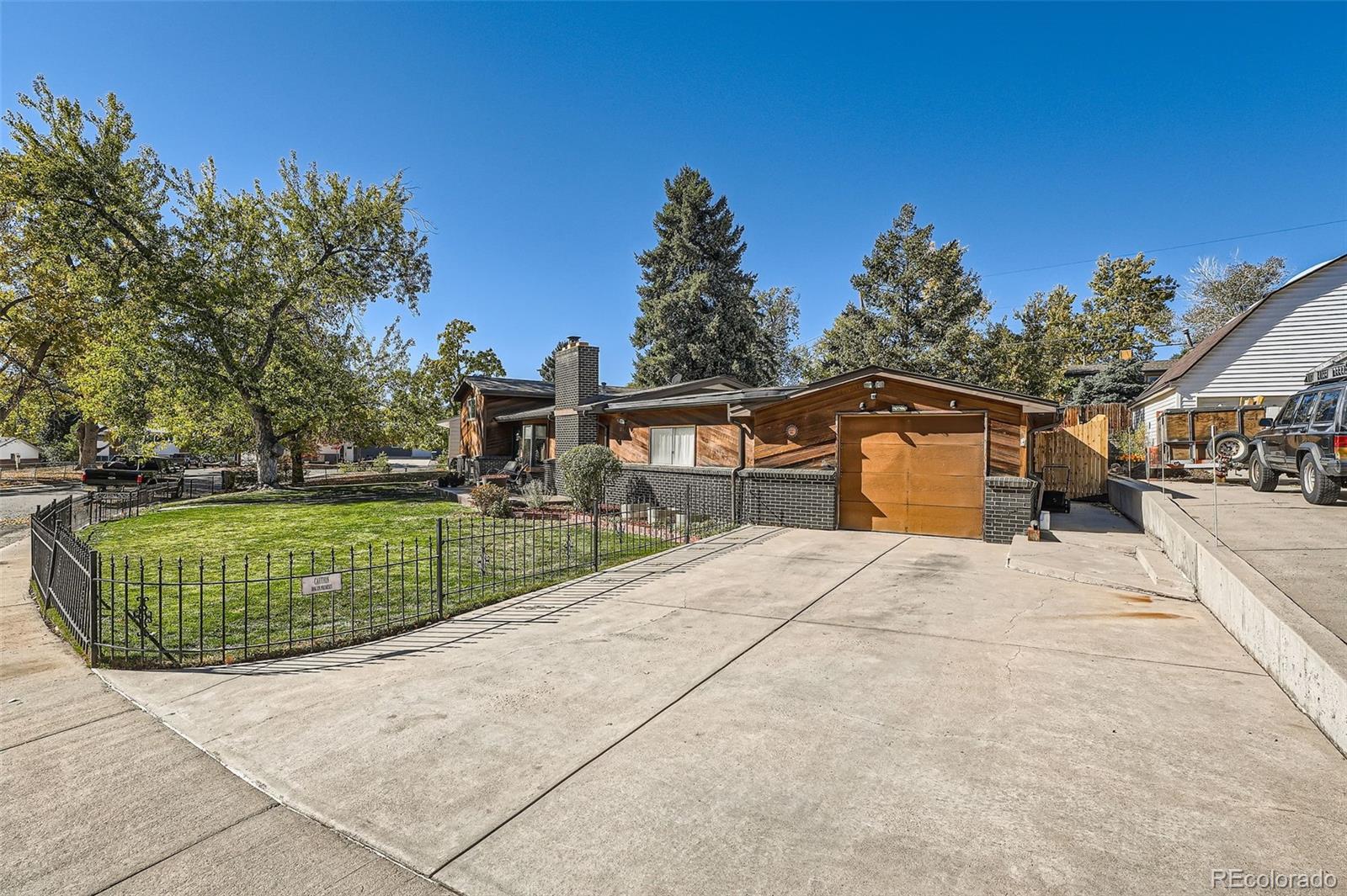 MLS Image #2 for 975 s queen way,lakewood, Colorado