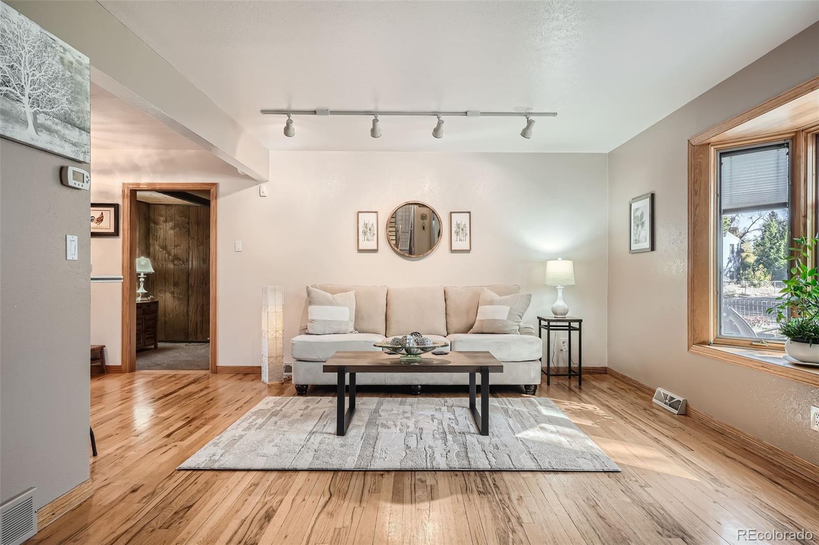 MLS Image #8 for 975 s queen way,lakewood, Colorado