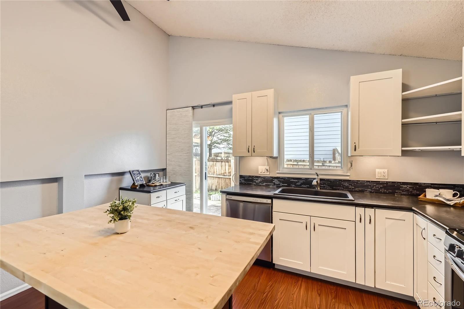 MLS Image #10 for 5587 s simms way,littleton, Colorado