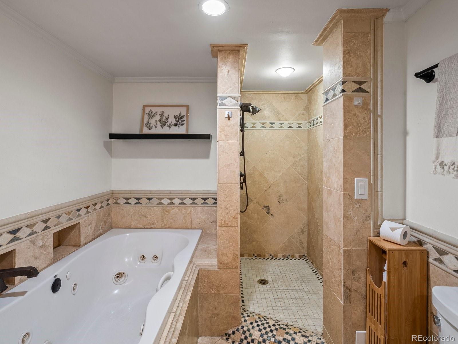 MLS Image #21 for 405 s university boulevard,denver, Colorado