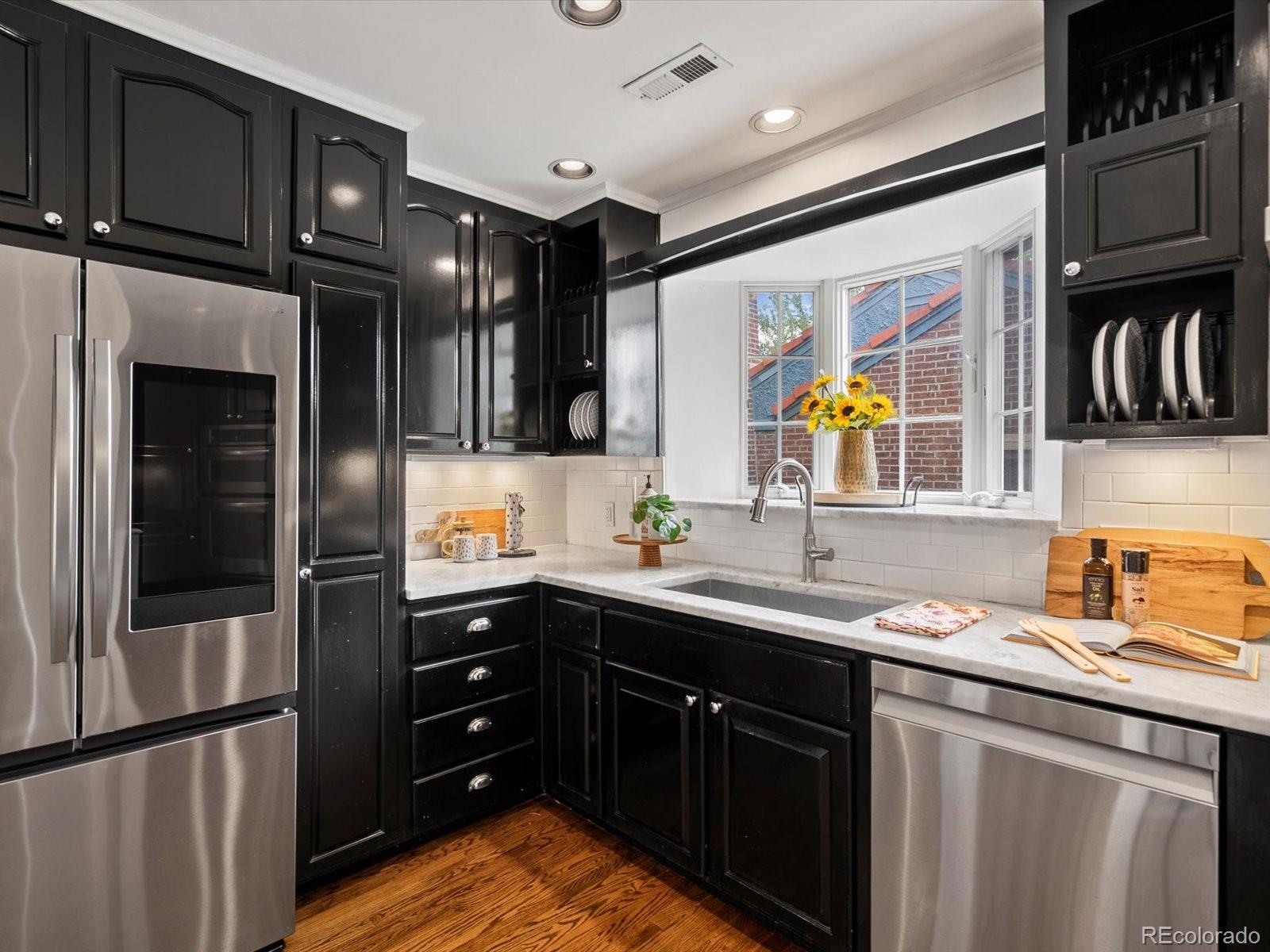 MLS Image #8 for 405 s university boulevard,denver, Colorado