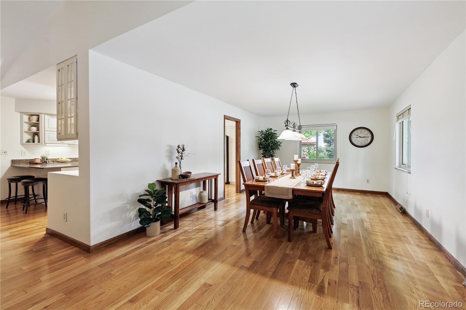 MLS Image #14 for 3298 s krameria street,denver, Colorado