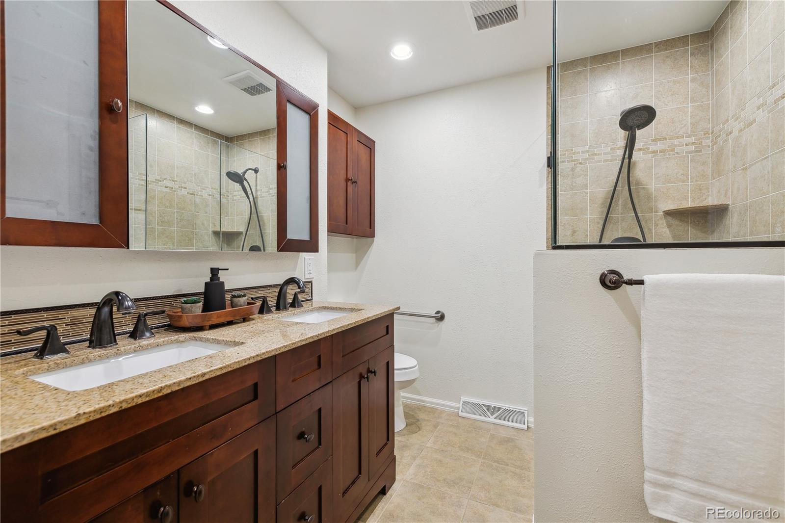 MLS Image #23 for 3298 s krameria street,denver, Colorado