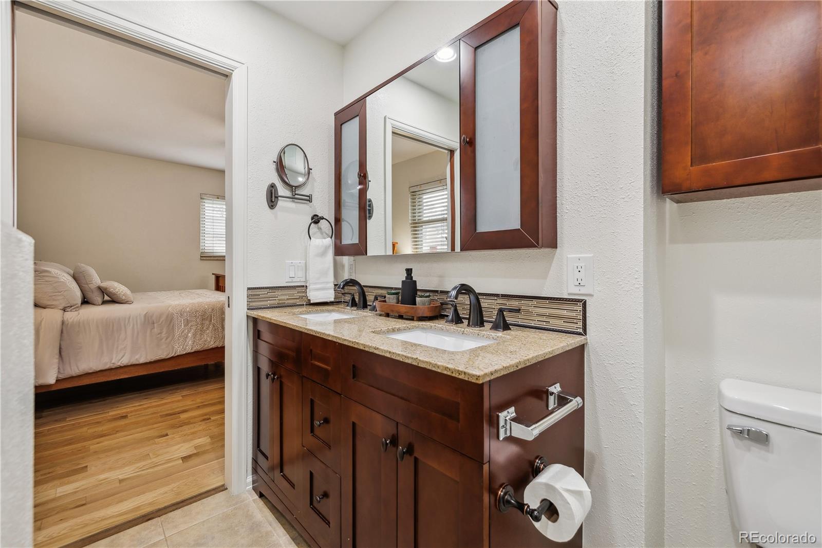 MLS Image #24 for 3298 s krameria street,denver, Colorado